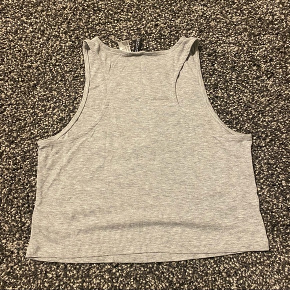 muscle tank - Picture 2 of 2